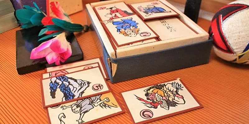 Giải mã sức hút của game bài karuta đình đám cùng 77bet 1 Tập trung ghi nhớ lá bài